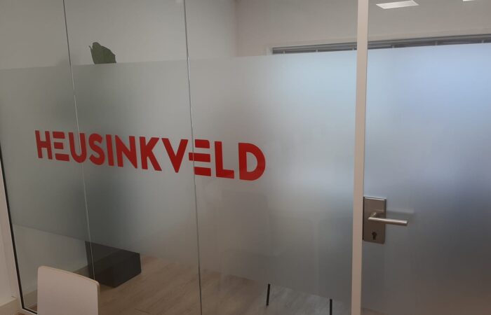Heusinkveld Belettering Raamfolie